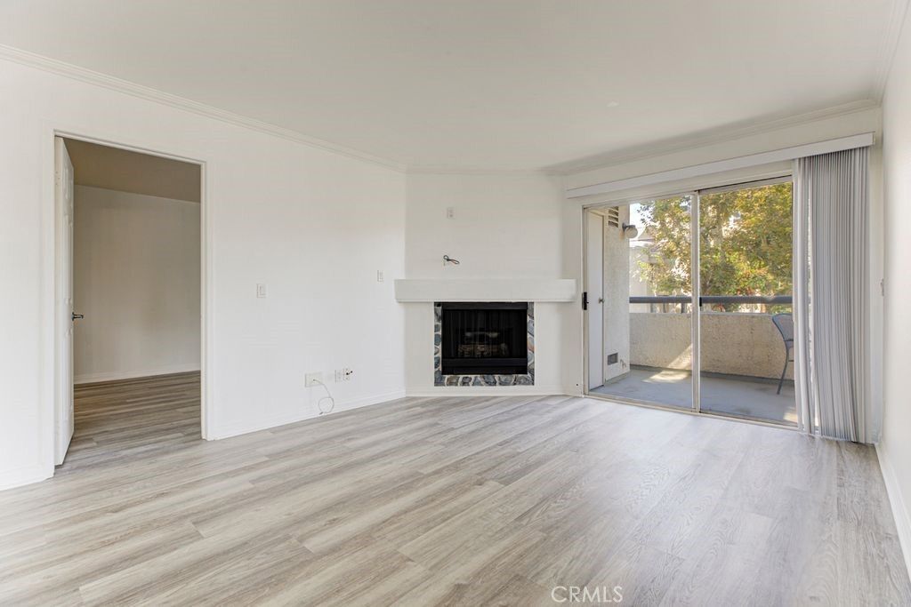 5515 Canoga Ave 105, Woodland Hills, CA 91367 — exterior