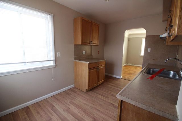 8451 Lozier Avenue, Warren, MI 48089