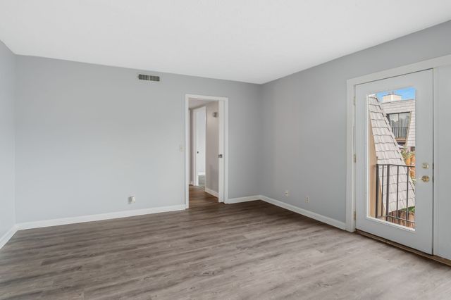 214 Cedarwood Ln # 214, Madison, TN 37115
