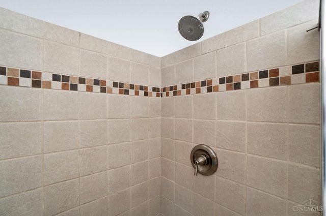 7923 Chantilly Drive, West Chester, OH 45069