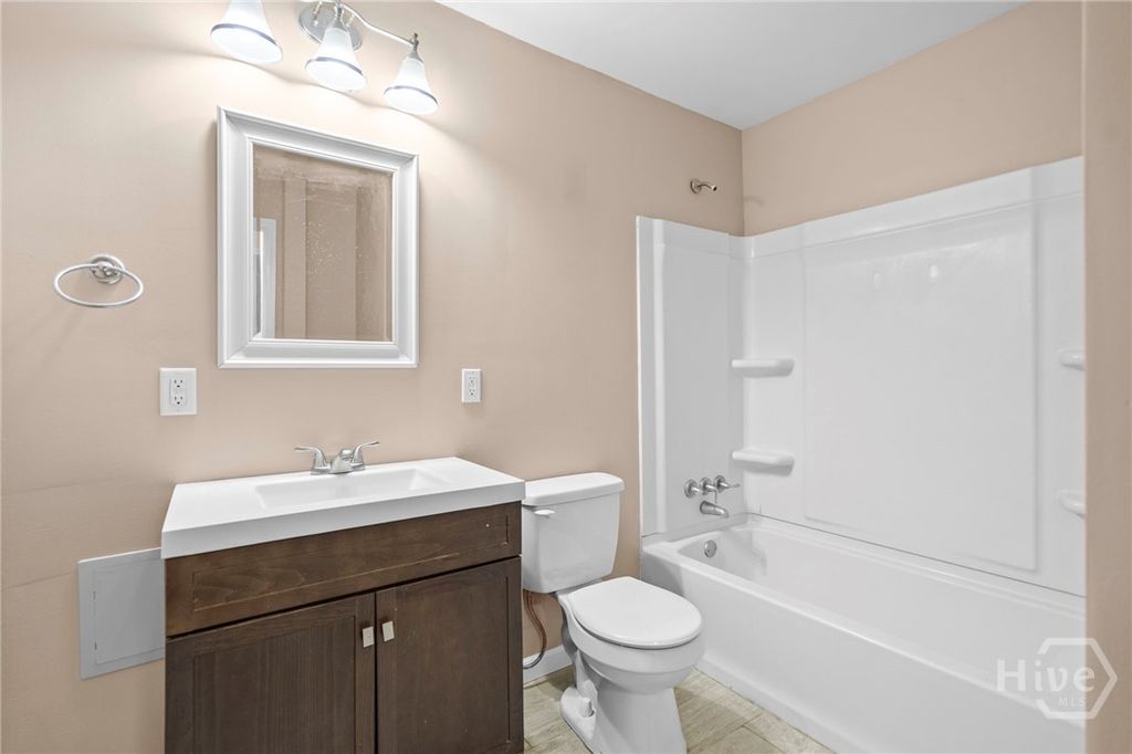 Image 17 of property listing at 100 Westwood Drive, Rincon, GA 31326