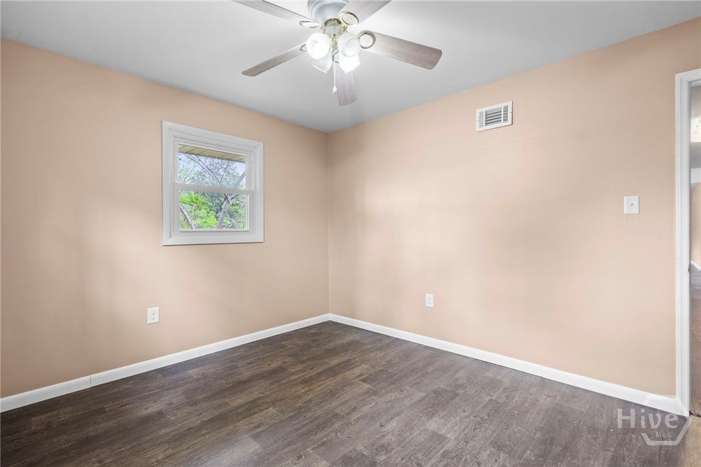 Image 24 of property listing at 100 Westwood Drive, Rincon, GA 31326