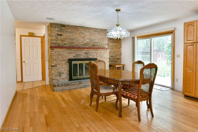 750 Blueberry Hill Drive, Canfield, OH 44406