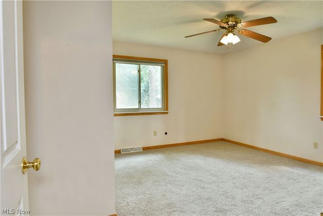 750 Blueberry Hill Drive, Canfield, OH 44406