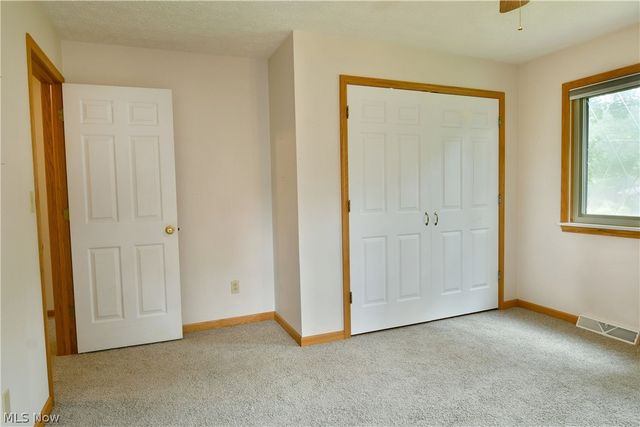 750 Blueberry Hill Drive, Canfield, OH 44406