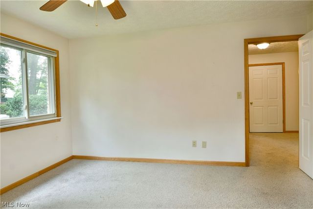 750 Blueberry Hill Drive, Canfield, OH 44406