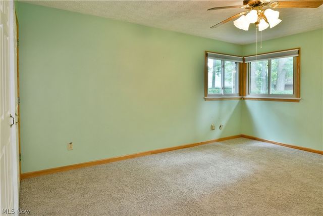 750 Blueberry Hill Drive, Canfield, OH 44406
