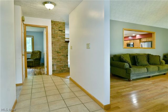 750 Blueberry Hill Drive, Canfield, OH 44406