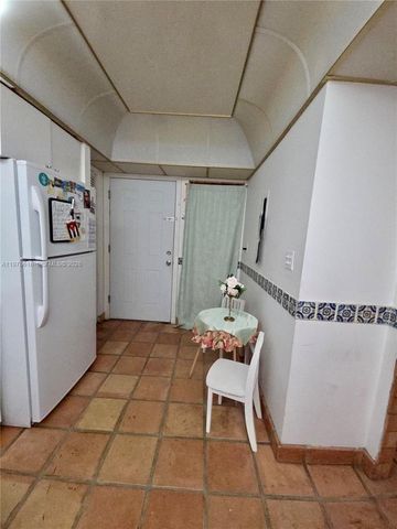 1750 NE 191st St 620-3, Miami, FL 33179