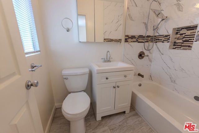 1828 16th Street 1, Santa Monica, CA 90404