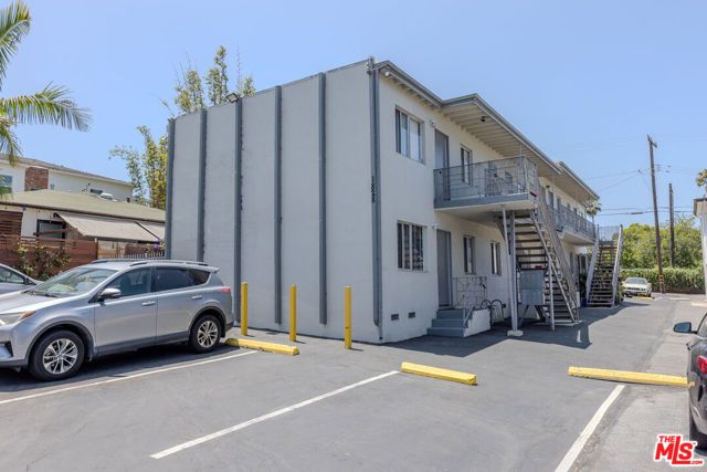 1828 16th Street 1, Santa Monica, CA 90404