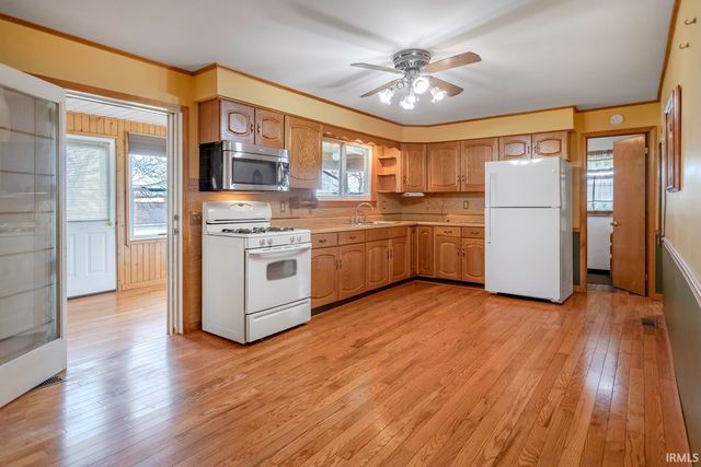 104 W Monroe Street, Attica, IN 47918