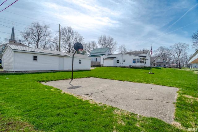 104 W Monroe Street, Attica, IN 47918