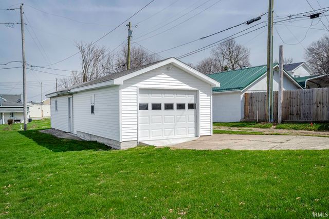 104 W Monroe Street, Attica, IN 47918