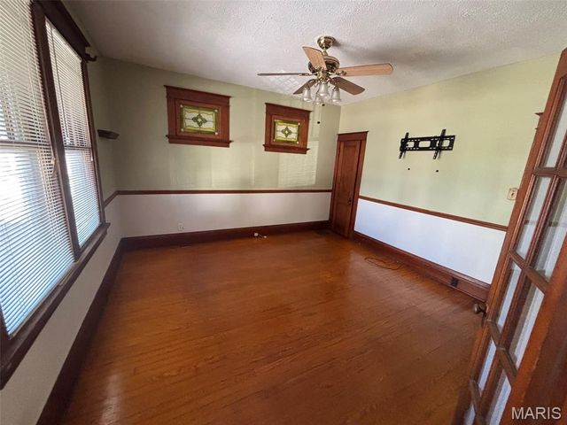 4879 Hamburg Avenue, St Louis, MO 63123