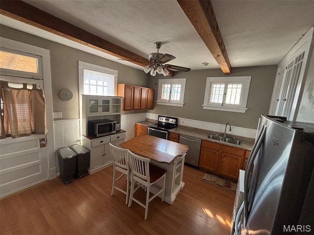 4879 Hamburg Avenue, St Louis, MO 63123