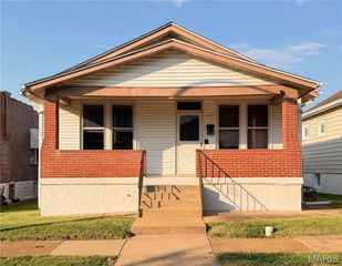 4879 Hamburg Avenue, St Louis, MO 63123
