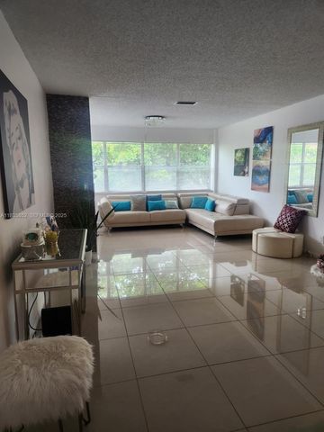 9800 Sunrise Lakes Boulevard 309, Sunrise, FL 33322