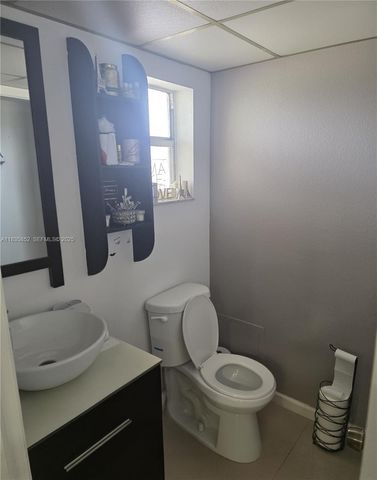 9800 Sunrise Lakes Boulevard 309, Sunrise, FL 33322