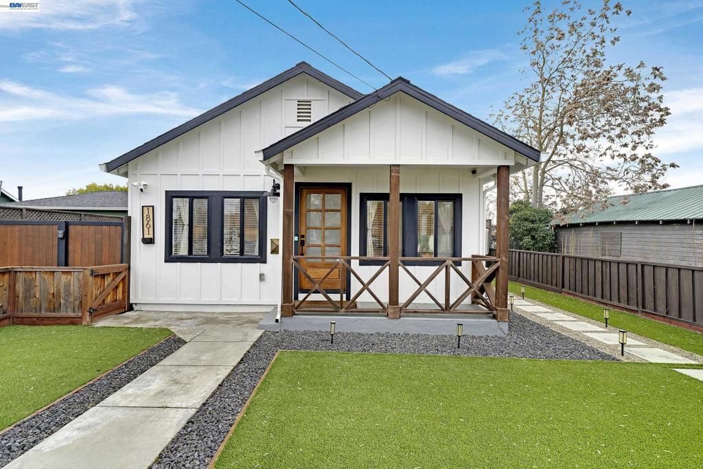1861 Linden St, Livermore, CA 94551