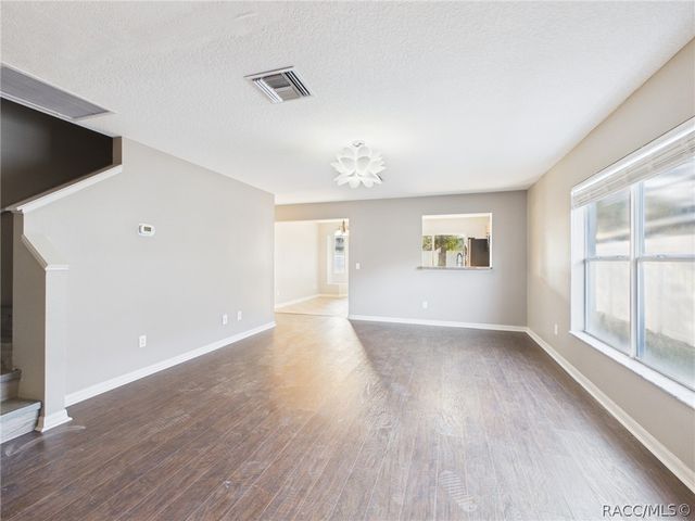 8361 Silverbell Loop, Brooksville, FL 34613