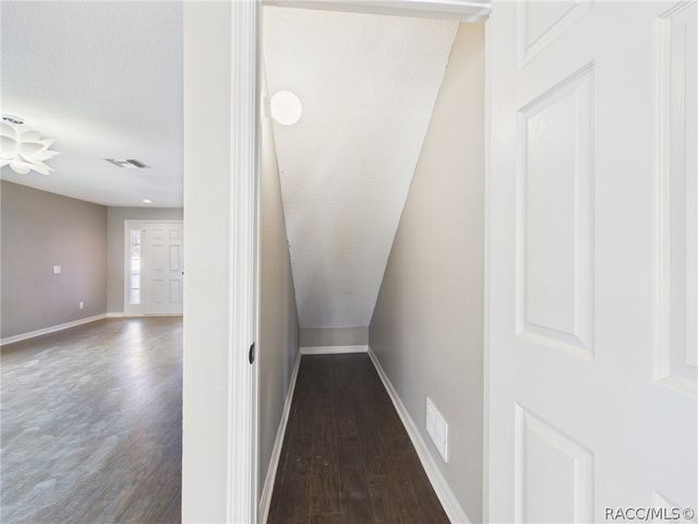 8361 Silverbell Loop, Brooksville, FL 34613