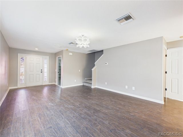 8361 Silverbell Loop, Brooksville, FL 34613