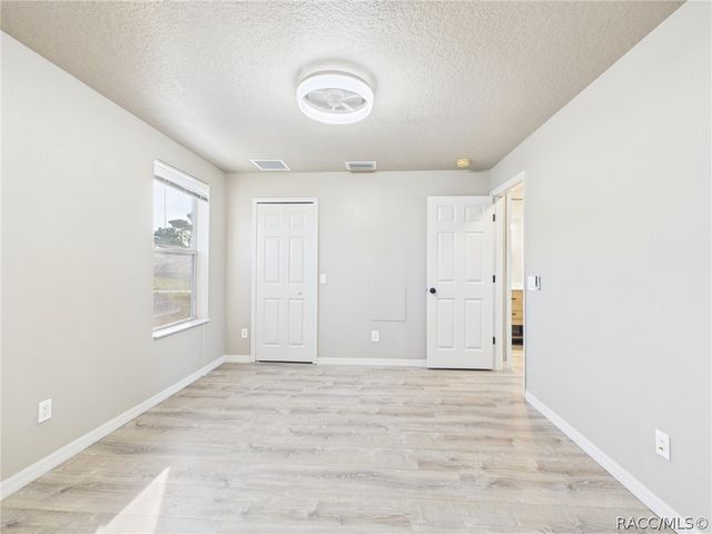 8361 Silverbell Loop, Brooksville, FL 34613