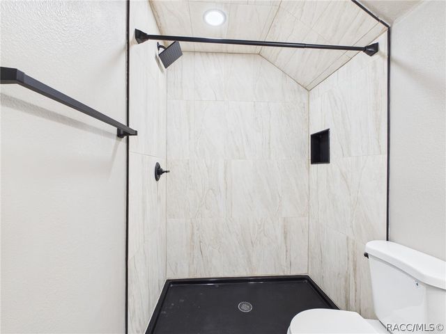 8361 Silverbell Loop, Brooksville, FL 34613