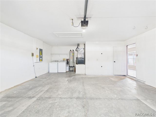 8361 Silverbell Loop, Brooksville, FL 34613