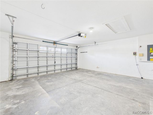 8361 Silverbell Loop, Brooksville, FL 34613