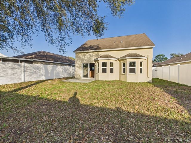 8361 Silverbell Loop, Brooksville, FL 34613