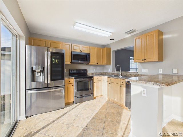 8361 Silverbell Loop, Brooksville, FL 34613