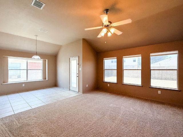 633 Canoe Way, Crowley, TX 76036