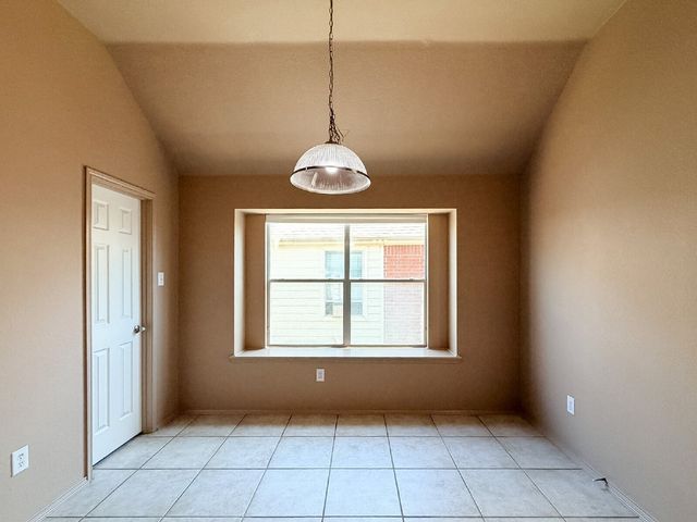 633 Canoe Way, Crowley, TX 76036