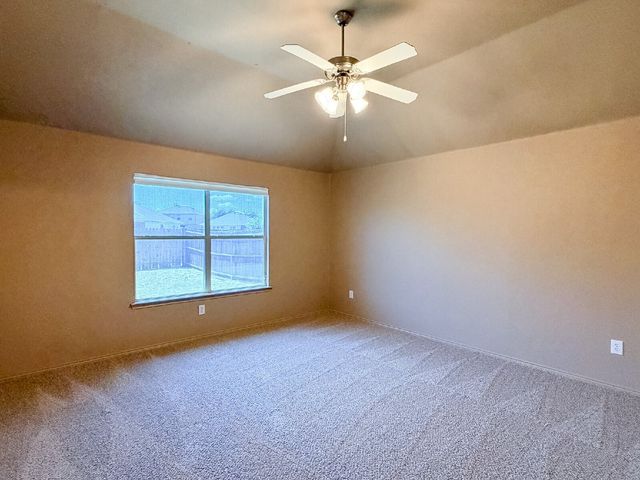 633 Canoe Way, Crowley, TX 76036