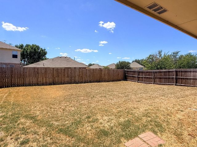 633 Canoe Way, Crowley, TX 76036