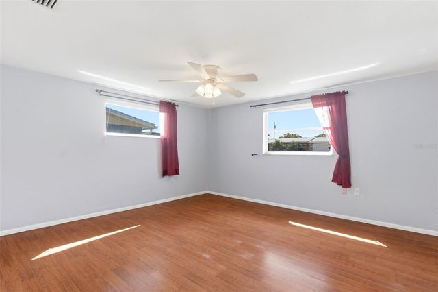 5203 MANOR DRIVE, New Port Richey, FL 34652