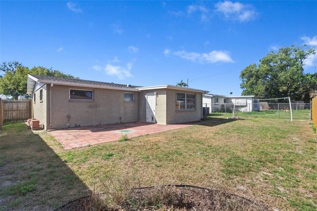 5203 MANOR DRIVE, New Port Richey, FL 34652