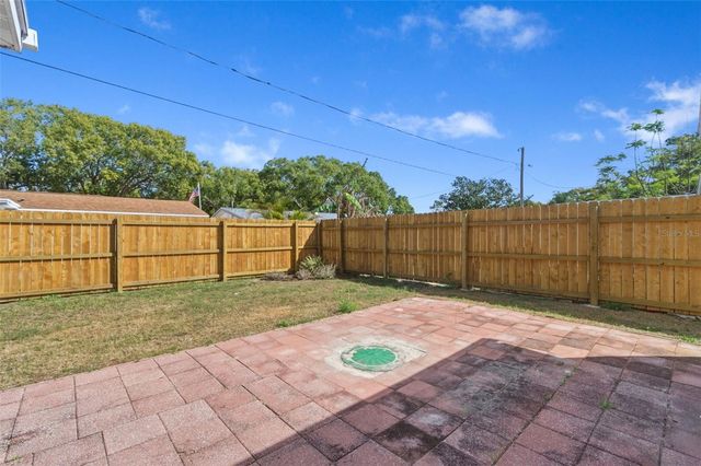 5203 MANOR DRIVE, New Port Richey, FL 34652