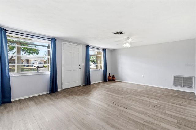 5203 MANOR DRIVE, New Port Richey, FL 34652