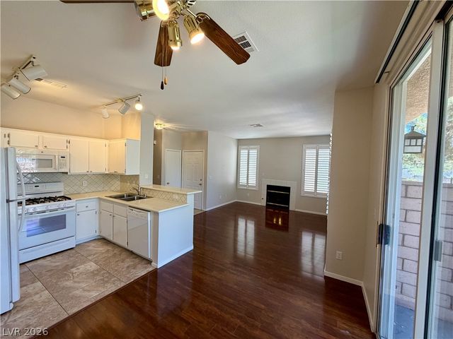 251 GREEN VALLEY 4011, Henderson, NV 89052