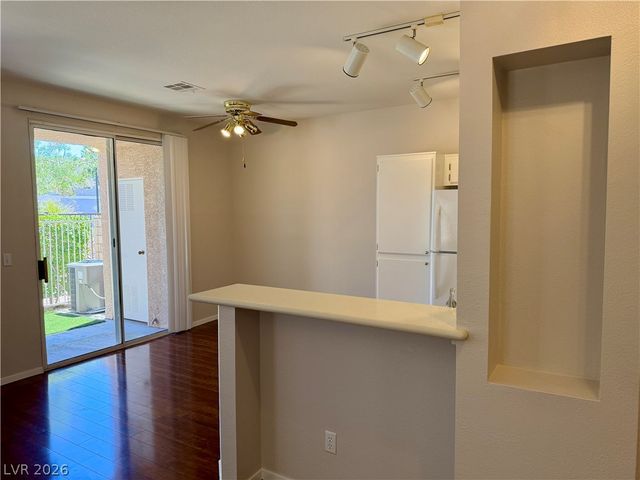 251 GREEN VALLEY 4011, Henderson, NV 89052