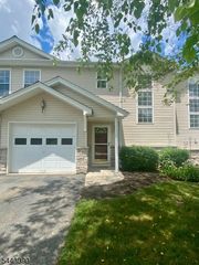 6 Peachtree Ln, Hardyston Twp., NJ 07419