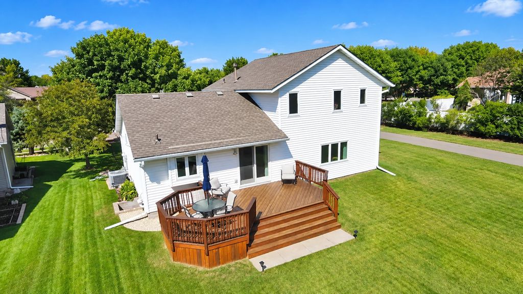 9024 Regent Parkway, Brooklyn Park, MN 55443 — photo 2