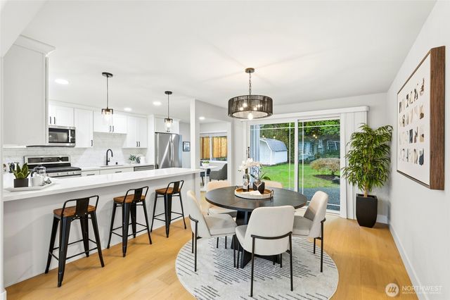 11024 SE 27th Place, Bellevue, WA 98004