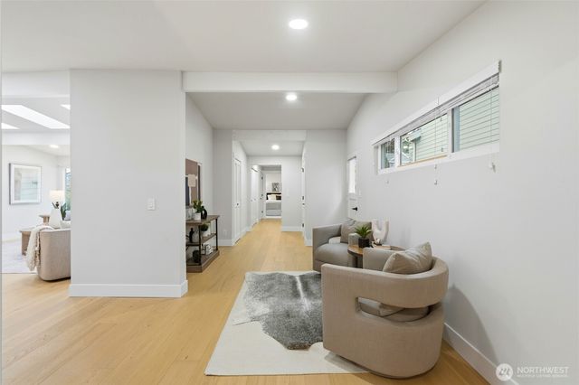 11024 SE 27th Place, Bellevue, WA 98004