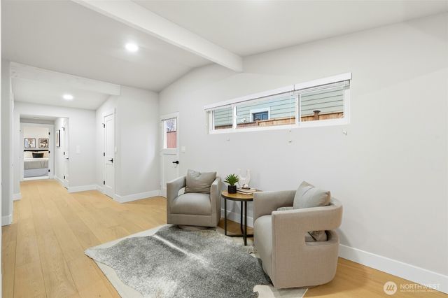 11024 SE 27th Place, Bellevue, WA 98004