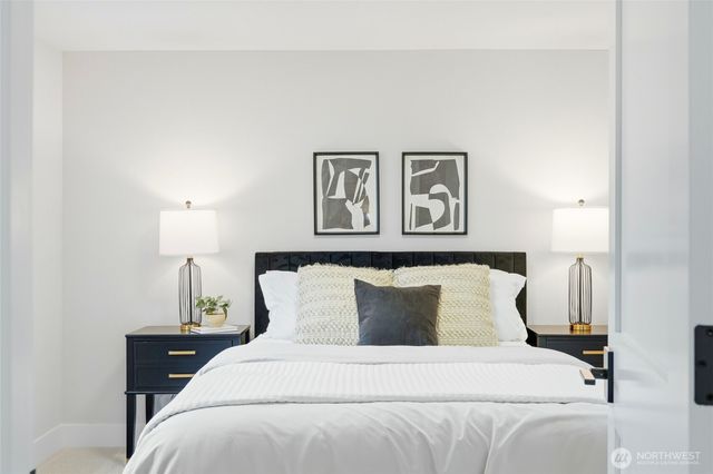 11024 SE 27th Place, Bellevue, WA 98004