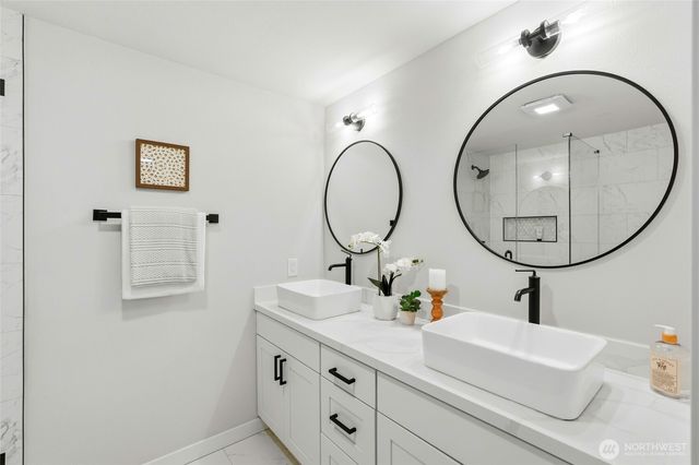 11024 SE 27th Place, Bellevue, WA 98004